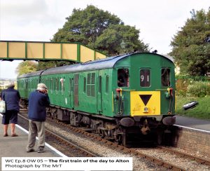 The Hampshire two car unit arrivng at Ropley